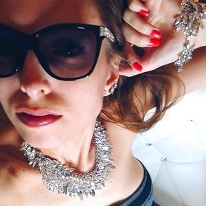 Meet your Posher, Catherine